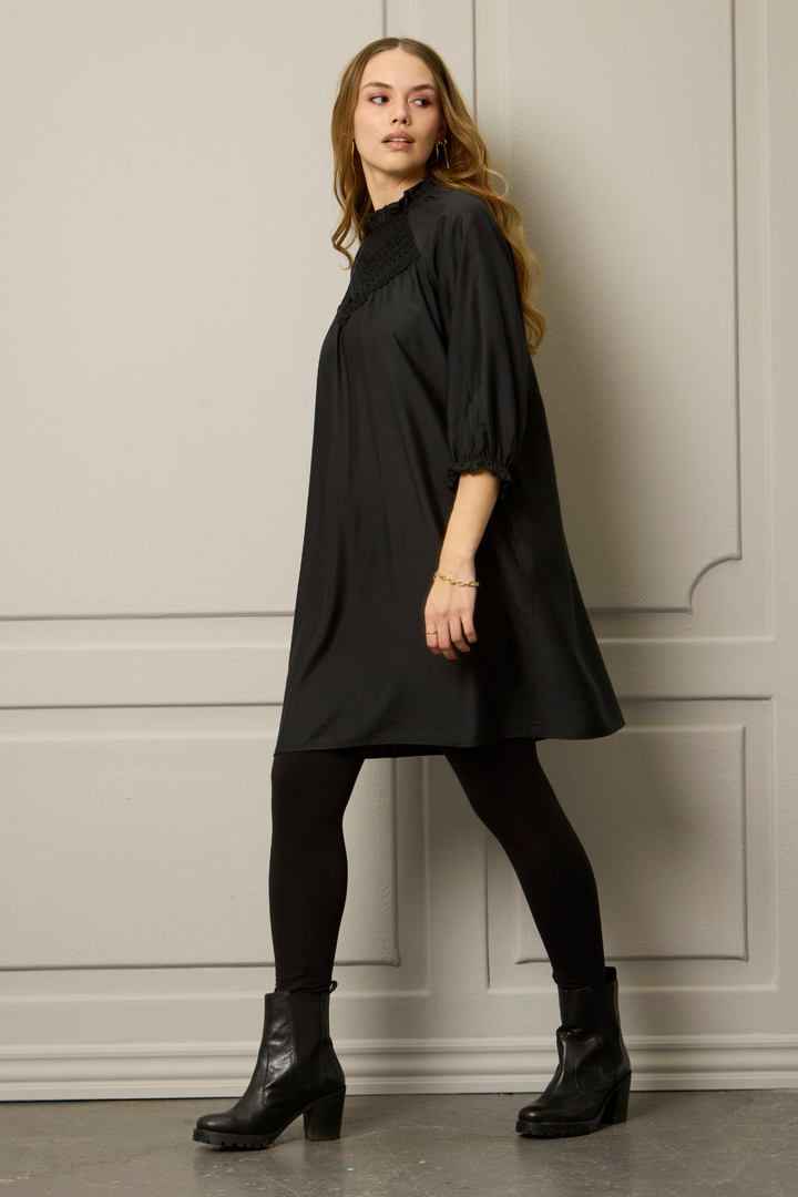 ZE - Ada 827 - Kjole - Sort