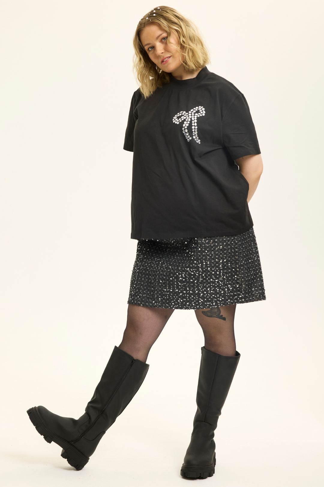 ANY - Cahaya 360 - T-shirt - Sort