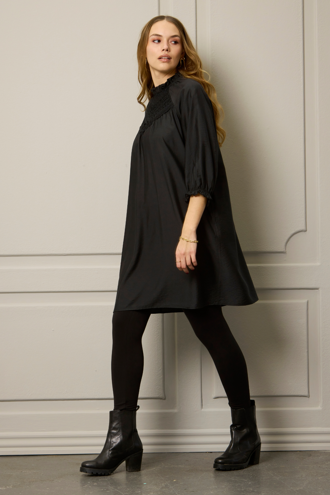 ZE - Ada 827 - Kjole - Sort